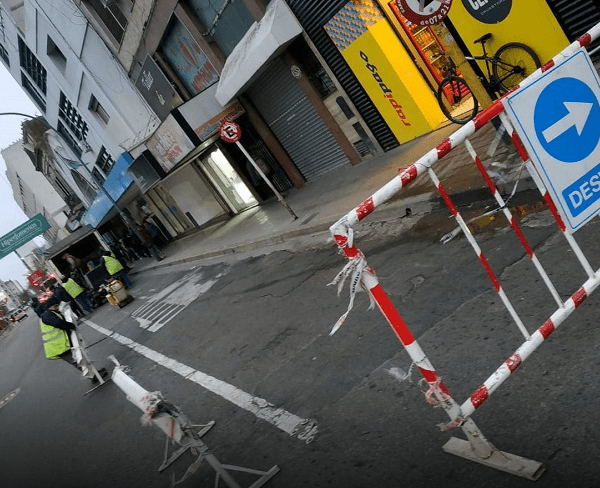 Atención conductores y usuarios de micros: importantes cortes y cambios de recorrido hoy en Bahía