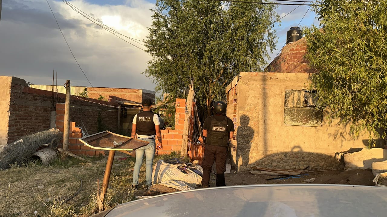 Cuatro allanamientos y detenciones en la ciudad