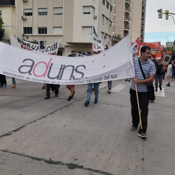 «El ciclo lectivo no tiene que comenzar»: ADUNS endurece su postura y advierte por la reforma laboral