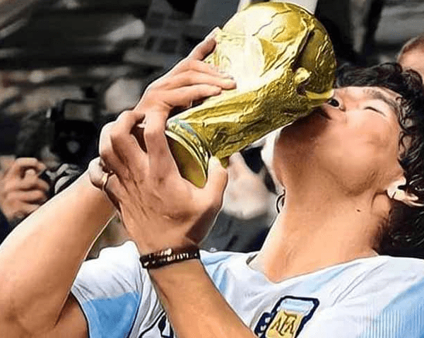Caso Maradona: un perito forense aseguró que Diego agonizó durante 12 horas